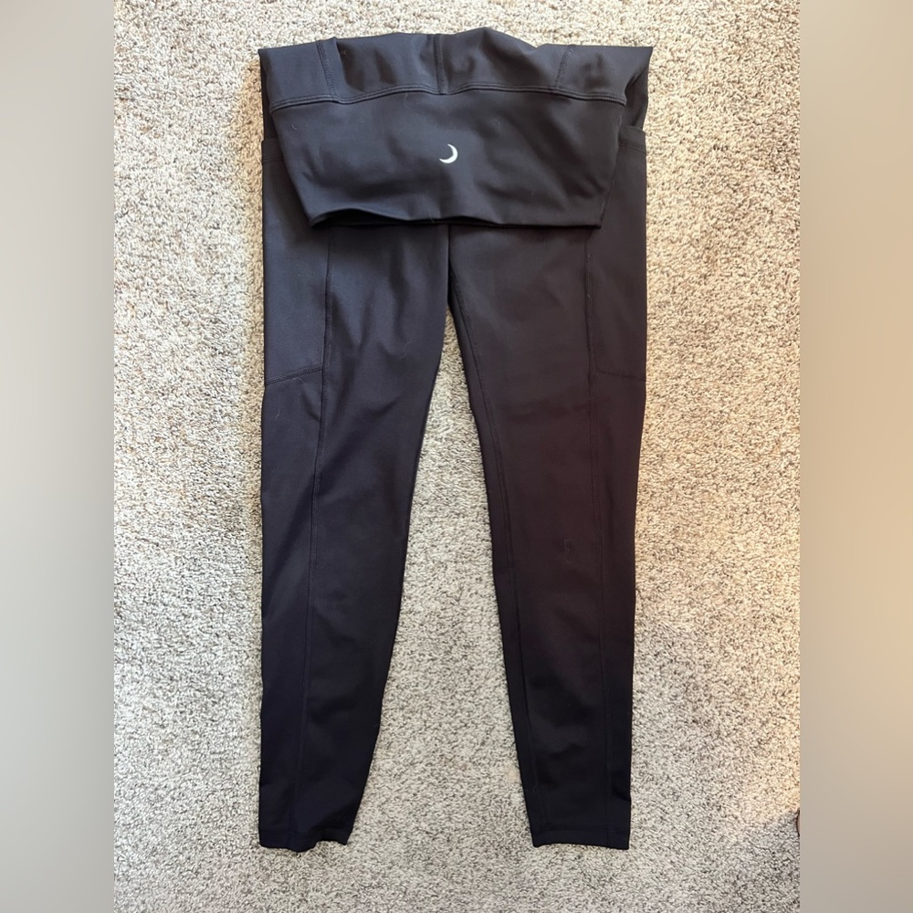 Zyia leggings with pockets